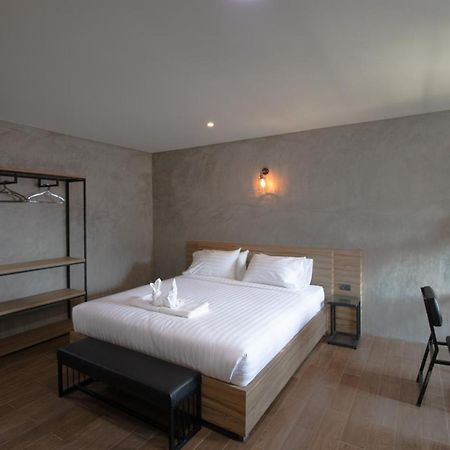 Rabbit Hotel Phimai מראה חיצוני תמונה