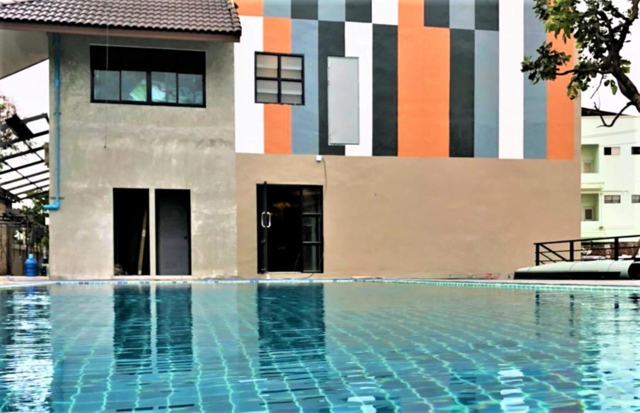 Rabbit Hotel Phimai מראה חיצוני תמונה