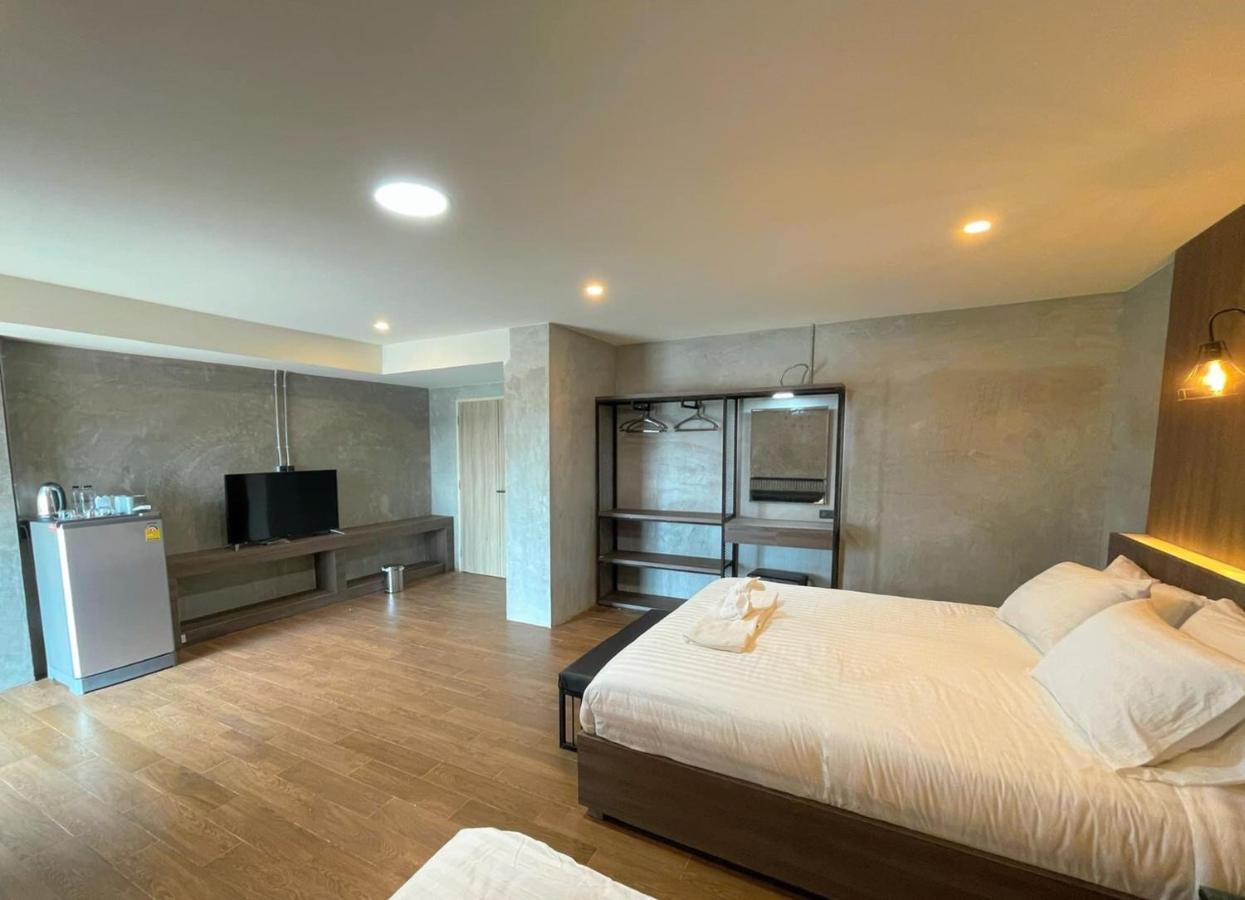 Rabbit Hotel Phimai מראה חיצוני תמונה
