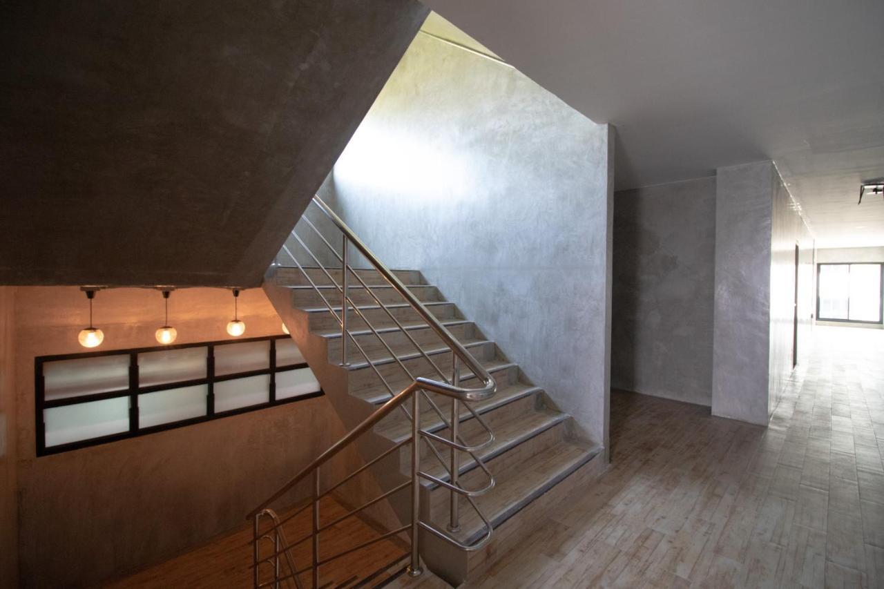 Rabbit Hotel Phimai מראה חיצוני תמונה