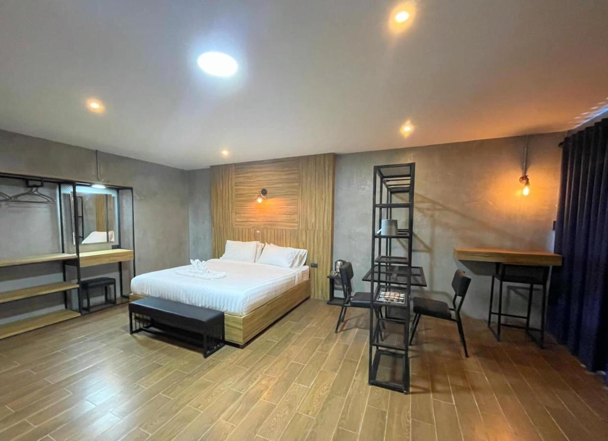 Rabbit Hotel Phimai מראה חיצוני תמונה