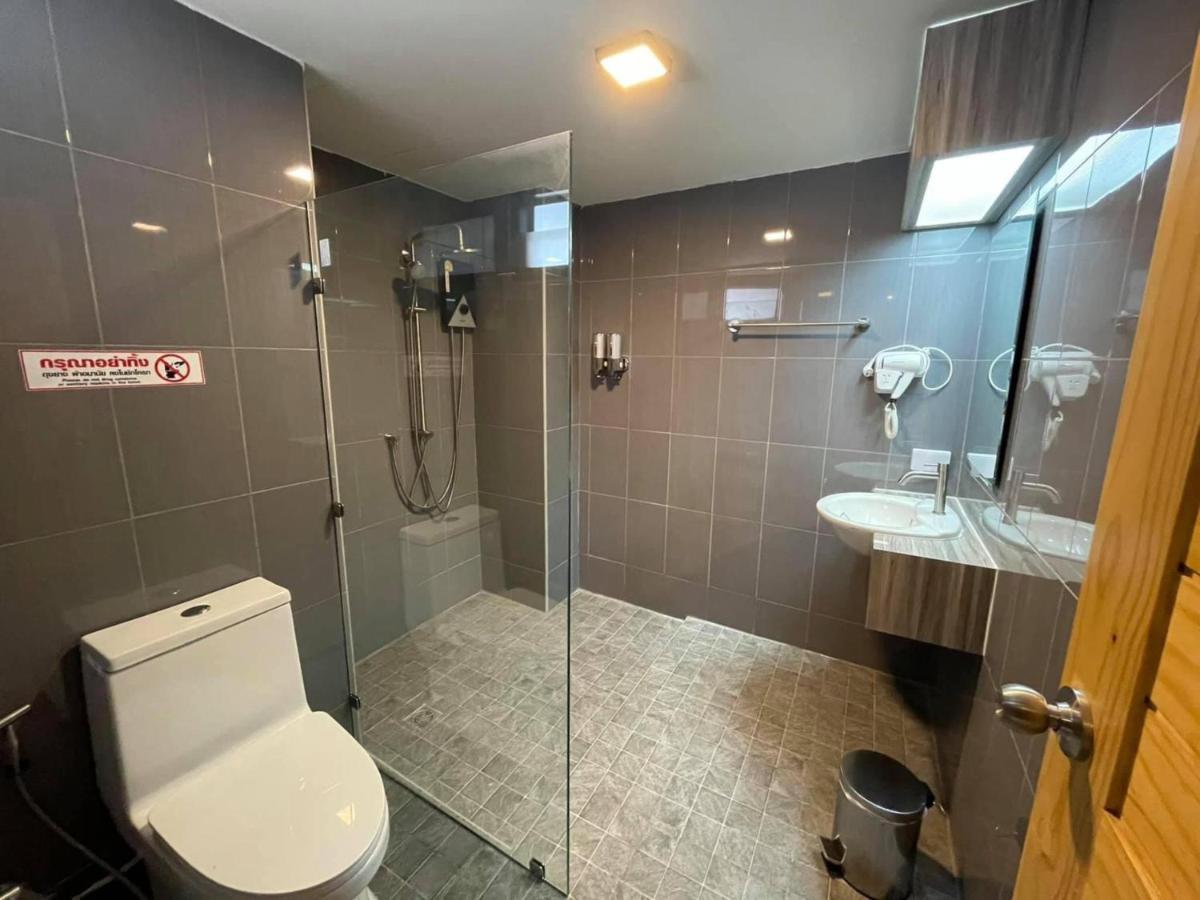 Rabbit Hotel Phimai מראה חיצוני תמונה